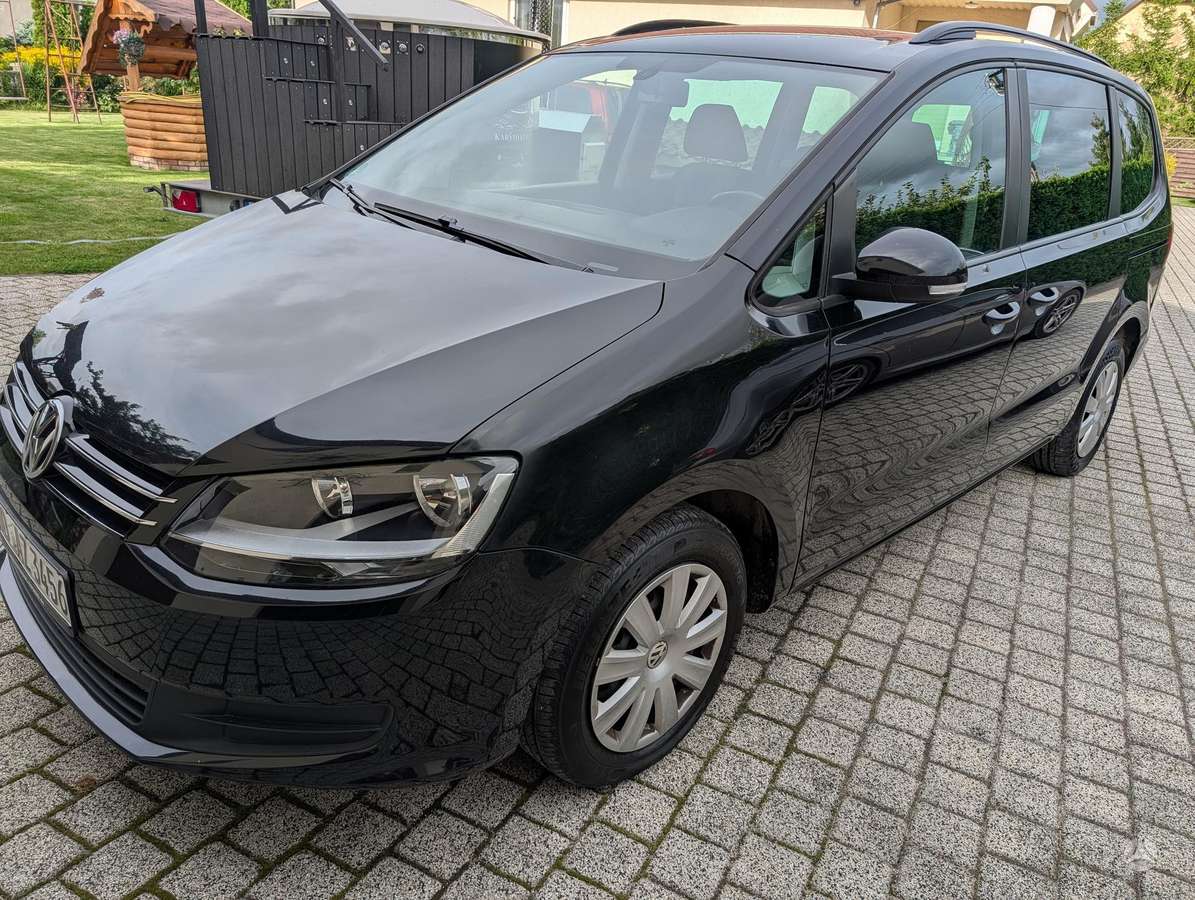 Volkswagen Sharan 2011 — engine 1968 cm³, 140 HP (103kW)