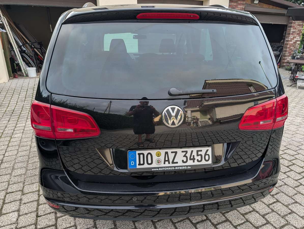 Volkswagen Sharan 2011 — photo 6