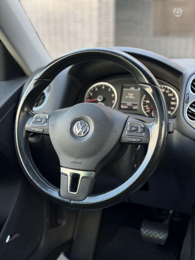 Volkswagen Tiguan 2013 — photo 16