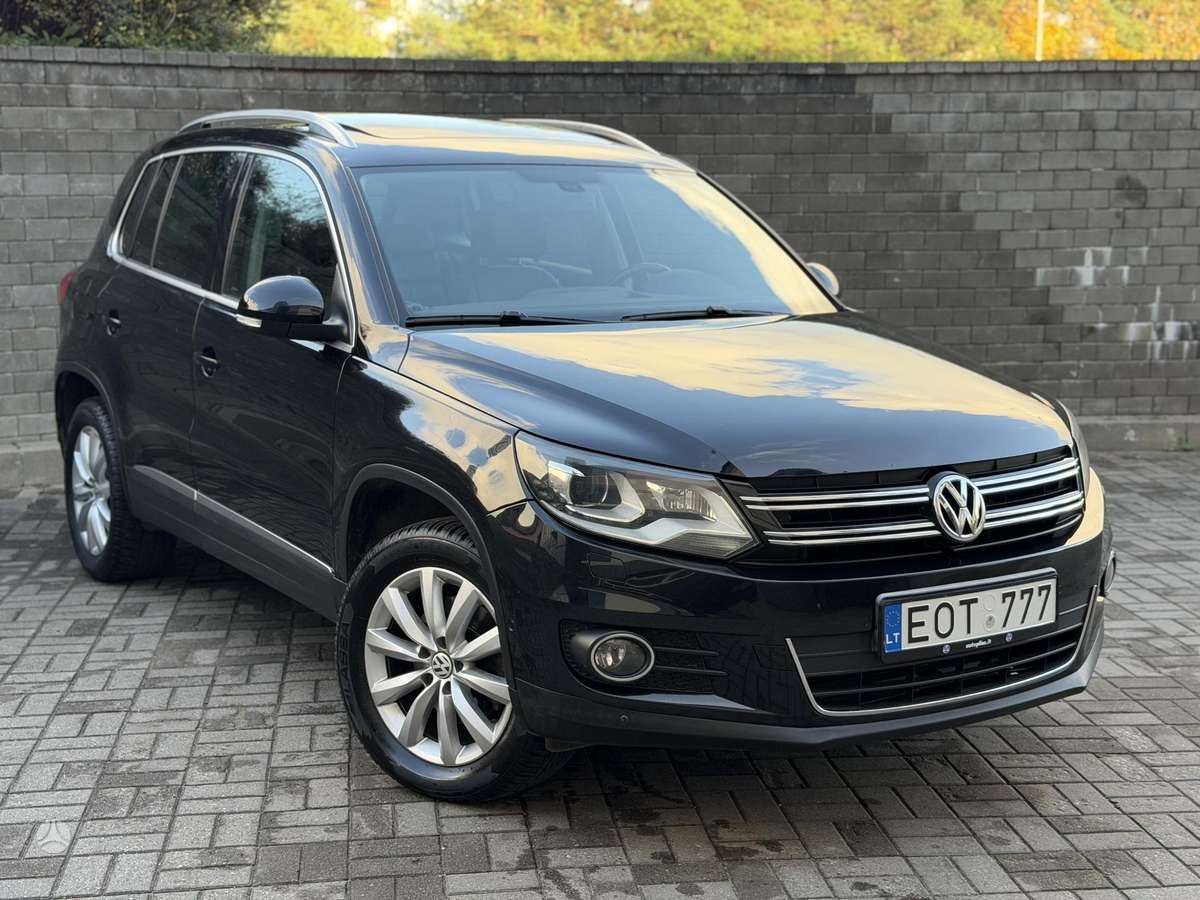 Volkswagen Tiguan 2013 — rear view