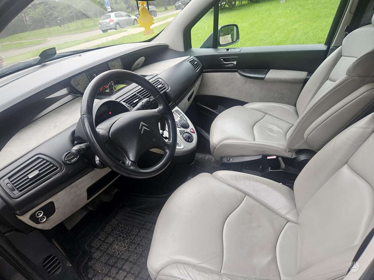 Citroen C8 2009 — photo 10