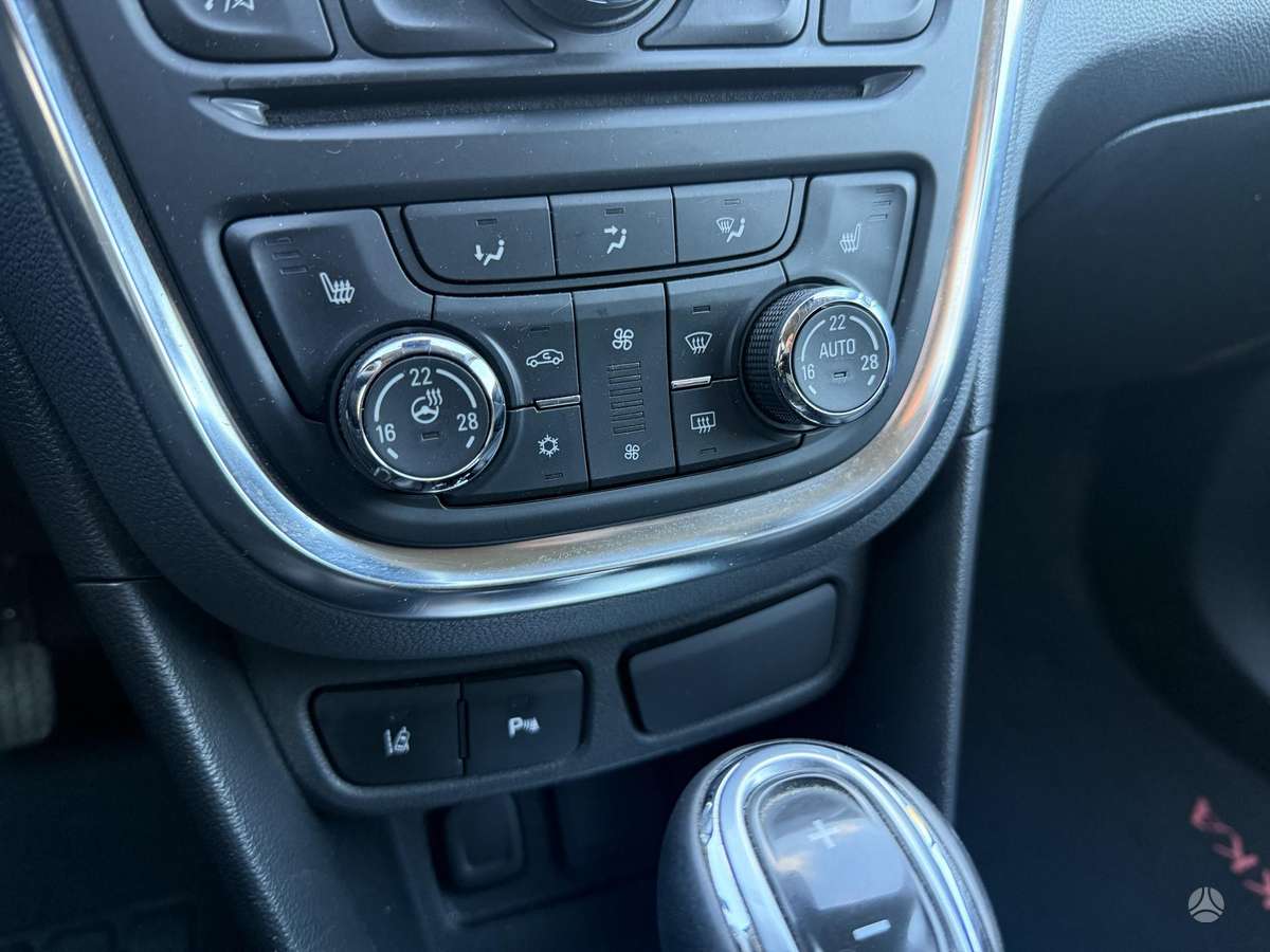 Opel Mokka 2015 — photo 16