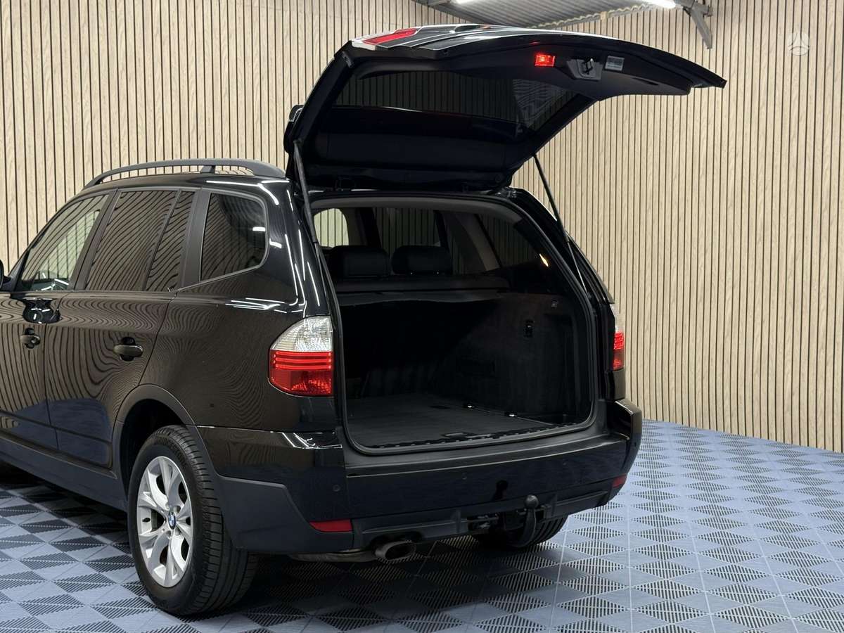 BMW X3 2010 — photo 13
