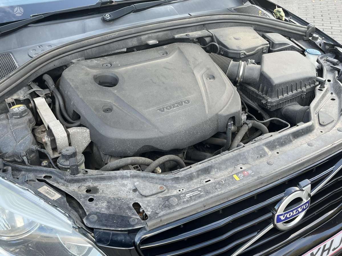 Volvo XC60 2015 — photo 16