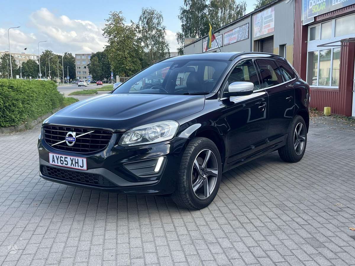 Volvo XC60 2015 — interior