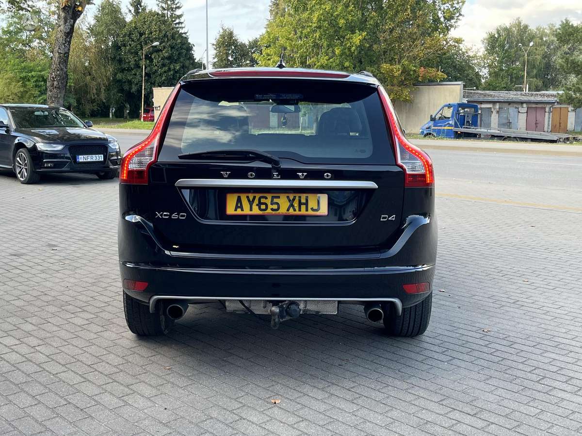 Volvo XC60 2015 — photo 8