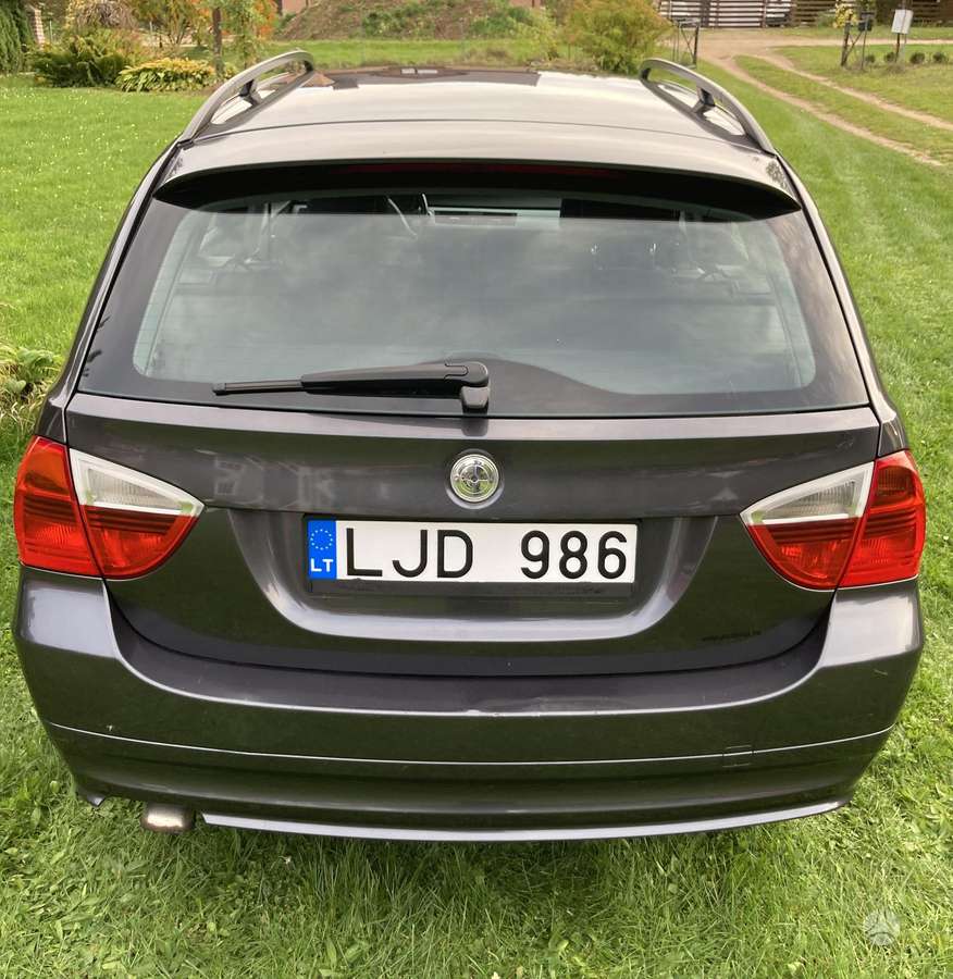 BMW 318 2006 — engine 1995 cm³, 122 HP (90kW)