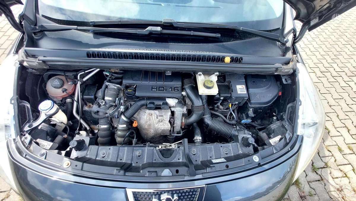 Peugeot 3008 2010 — photo 5