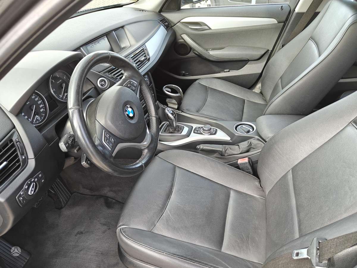 BMW X1 2013 — фото 11