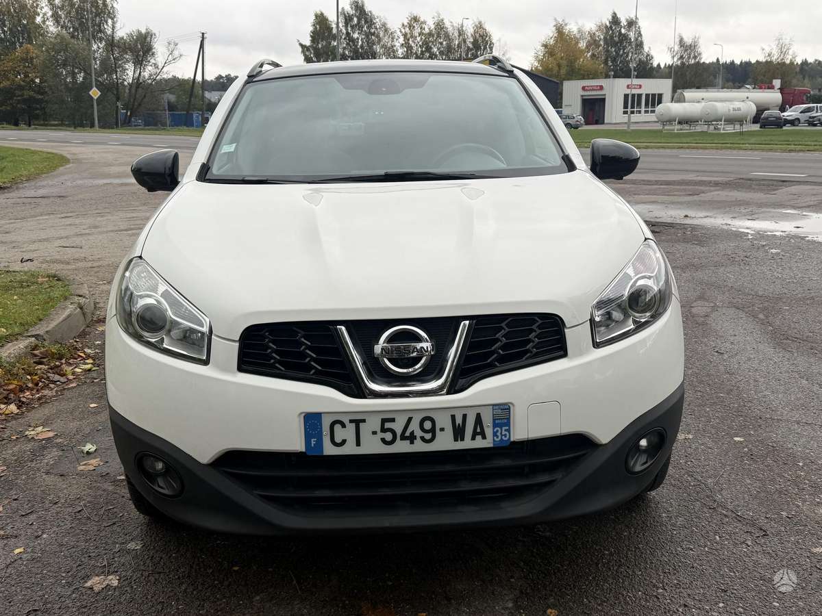 Nissan Qashqai 2013 — engine 1598 cm³, 131 HP (96kW)