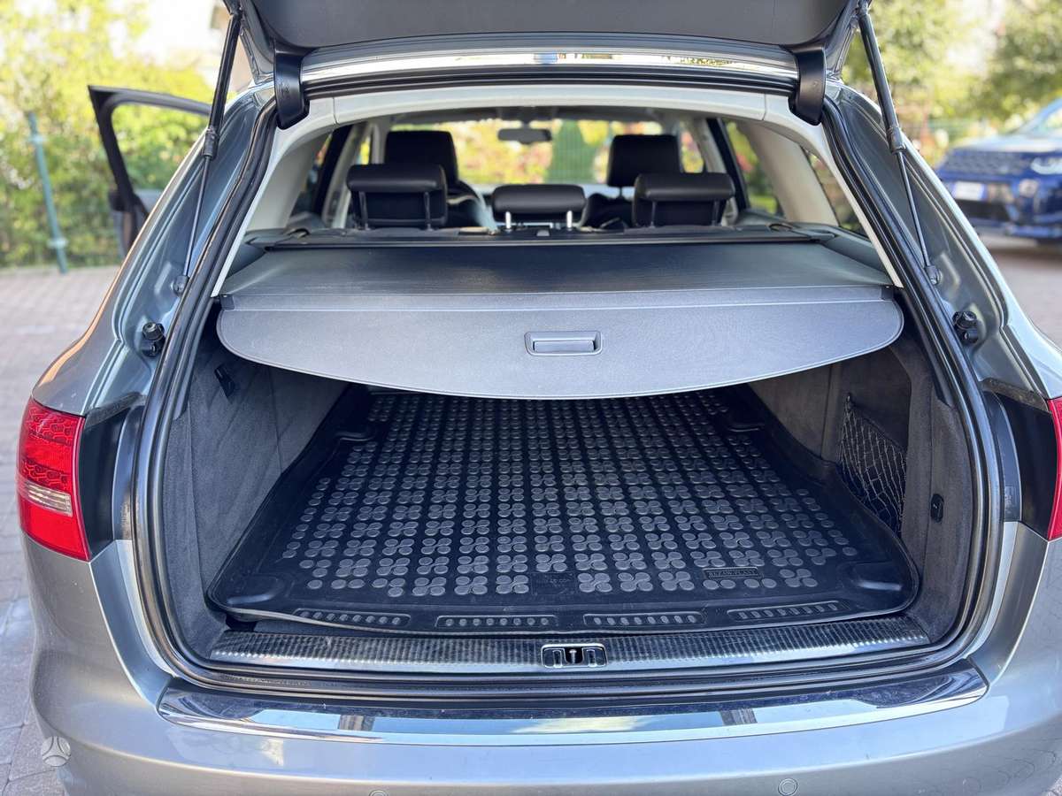 Audi A6 2011 — photo 11