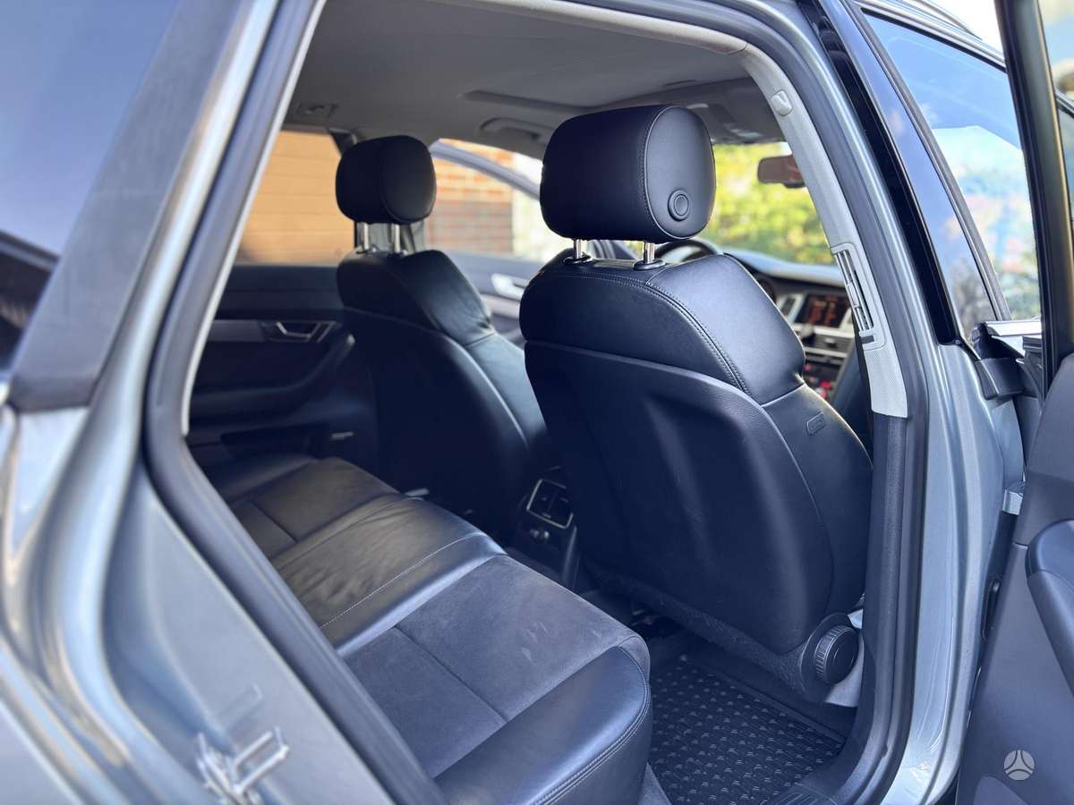 Audi A6 2011 — photo 12