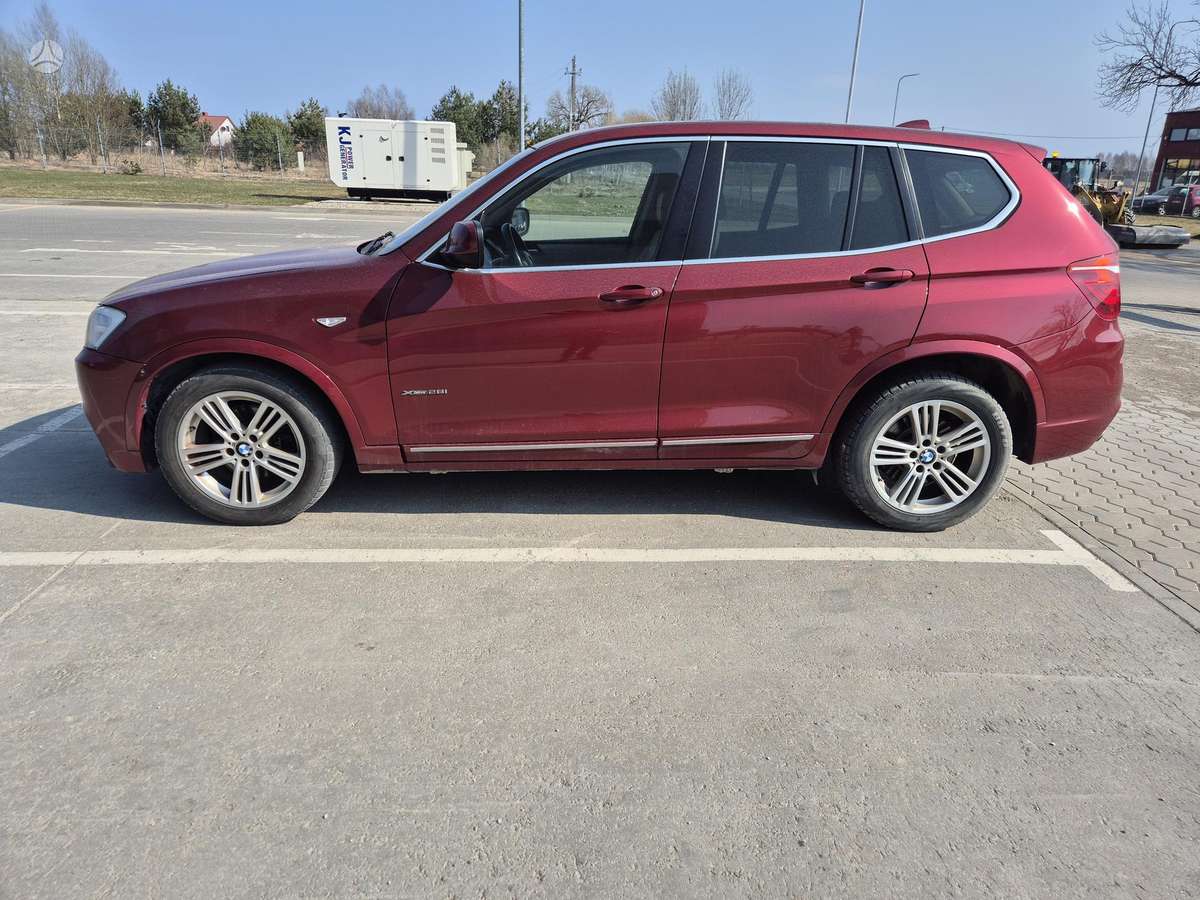 BMW X3 2011 — photo 11