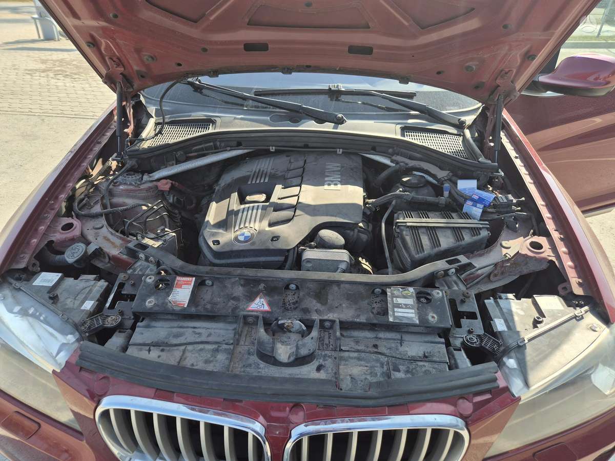 BMW X3 2011 — photo 16