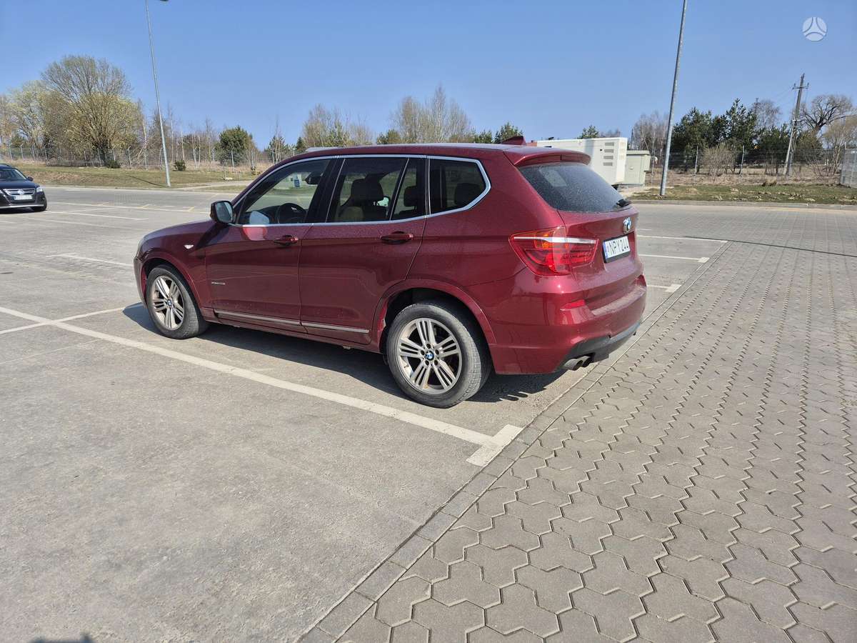 BMW X3 2011 — interior