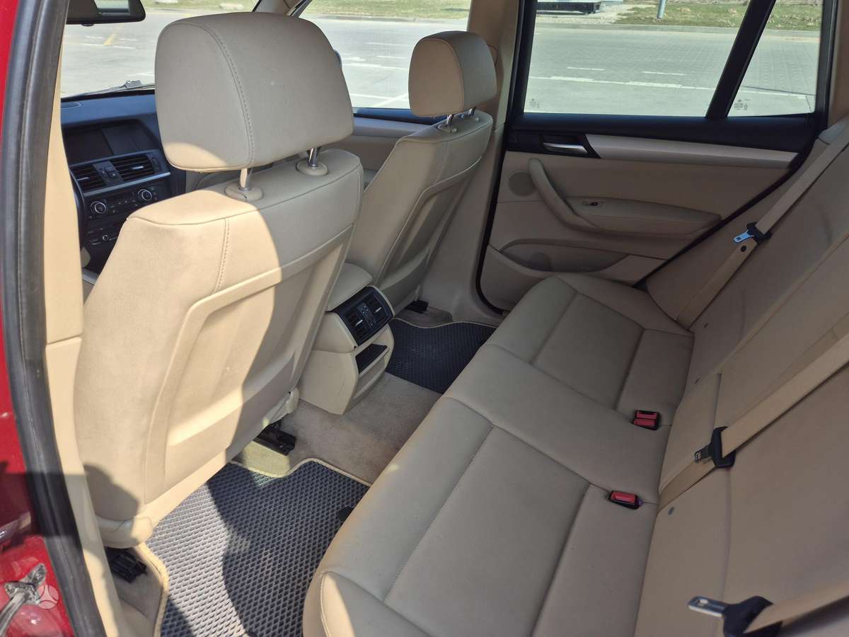 BMW X3 2011 — photo 6