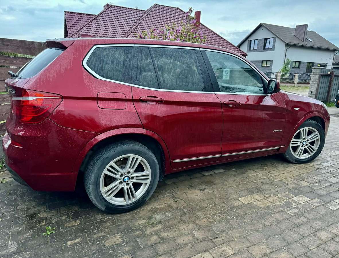 BMW X3 2011 — photo 9