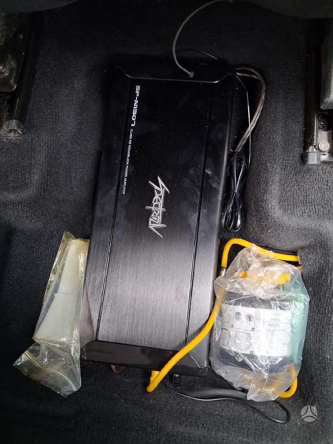 Ford Galaxy 2011 — photo 12