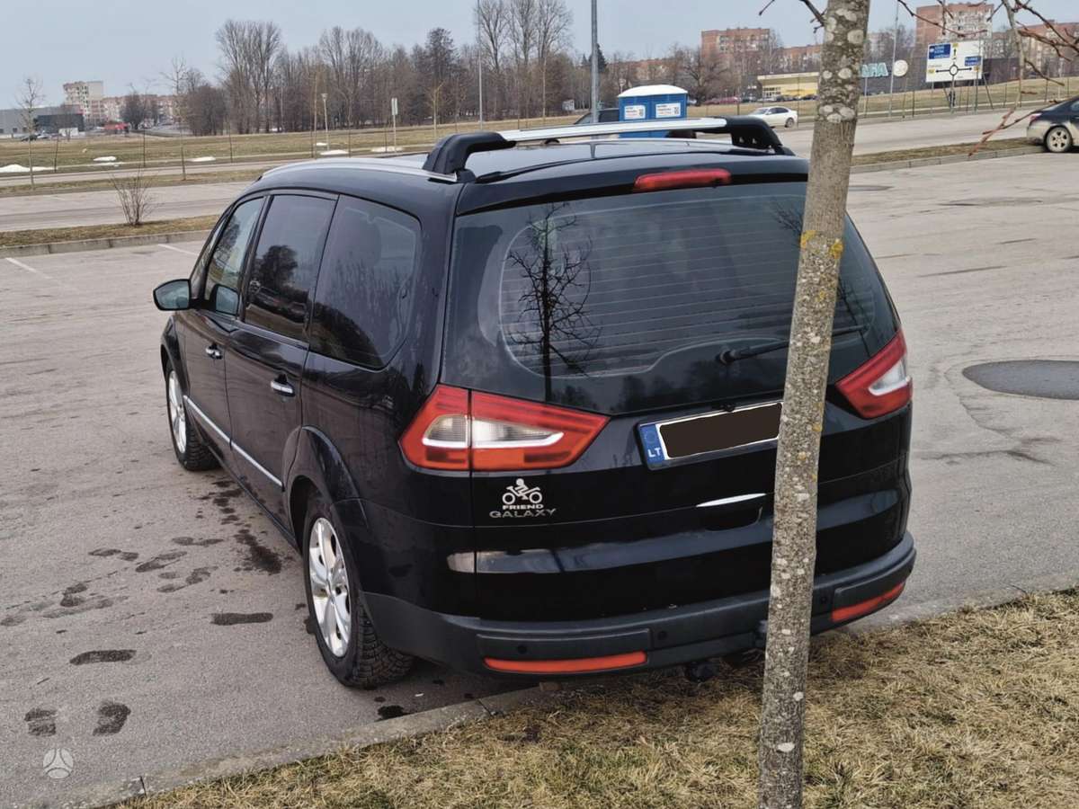 Ford Galaxy 2011 — photo 5