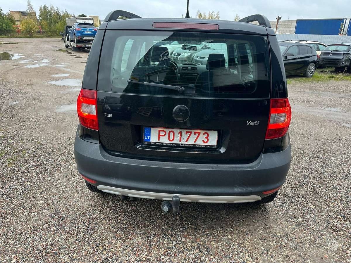 Skoda Yeti 2012 — interior