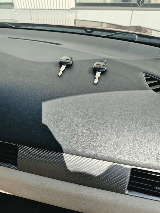 Mitsubishi Outlander 2013 — photo 16