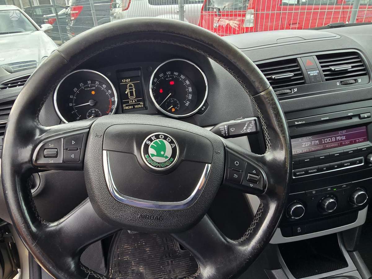 Skoda Yeti 2011 — photo 14