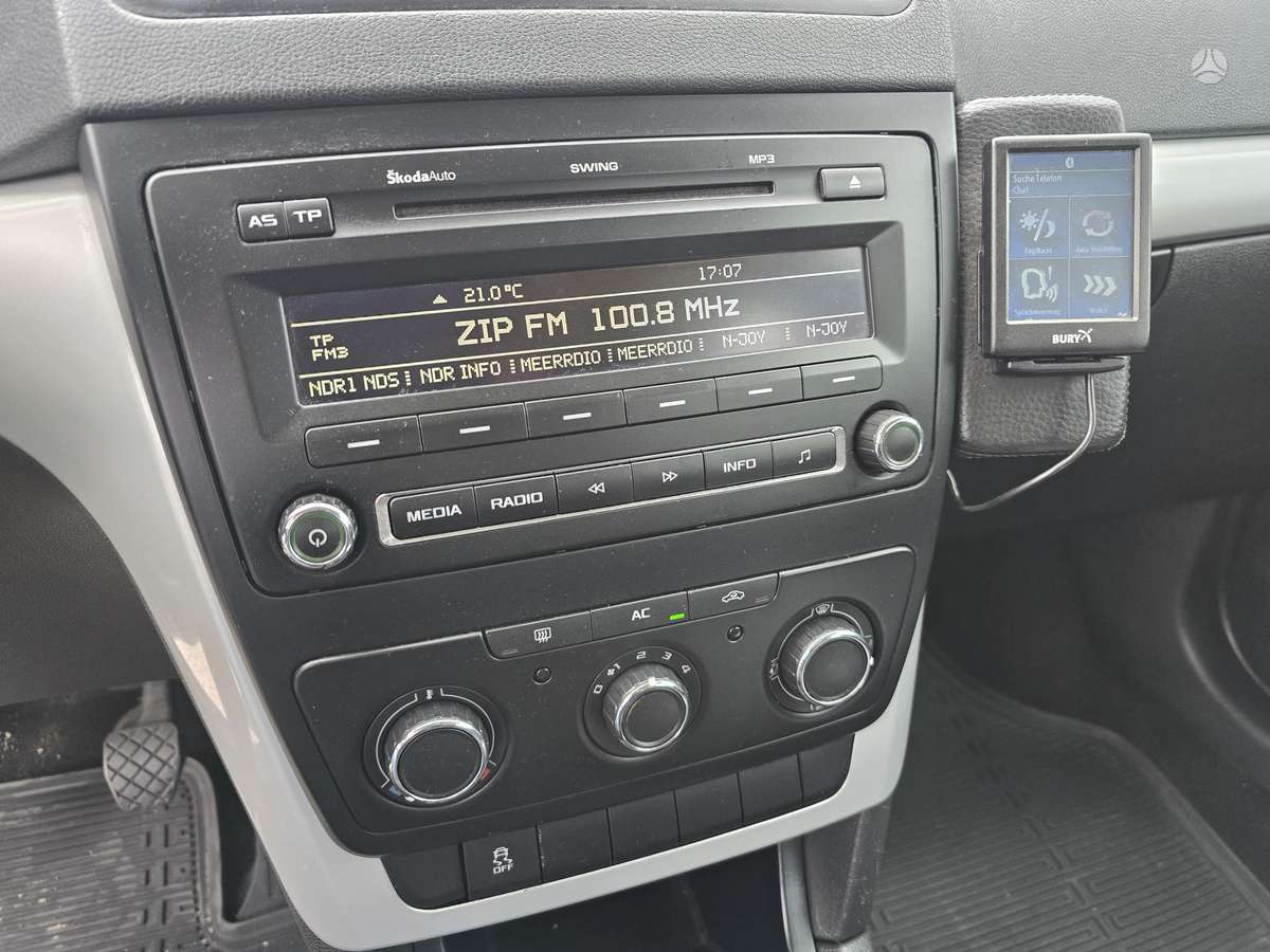 Skoda Yeti 2011 — photo 15