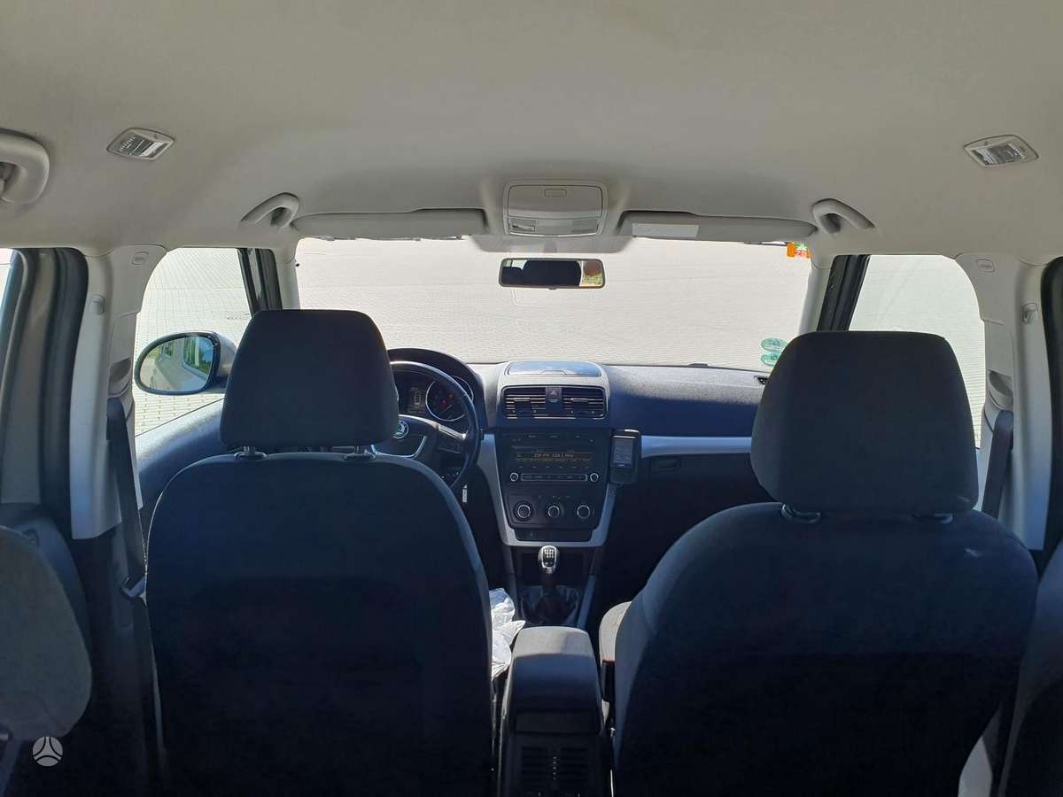 Skoda Yeti 2011 — photo 17