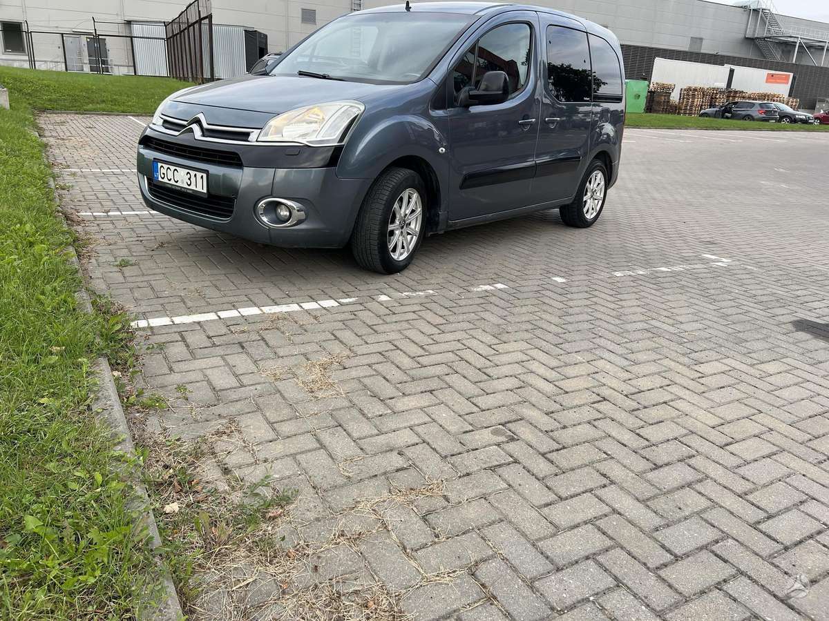 Citroen Berlingo 2012 — engine 1560 cm³, 92 HP (68kW)