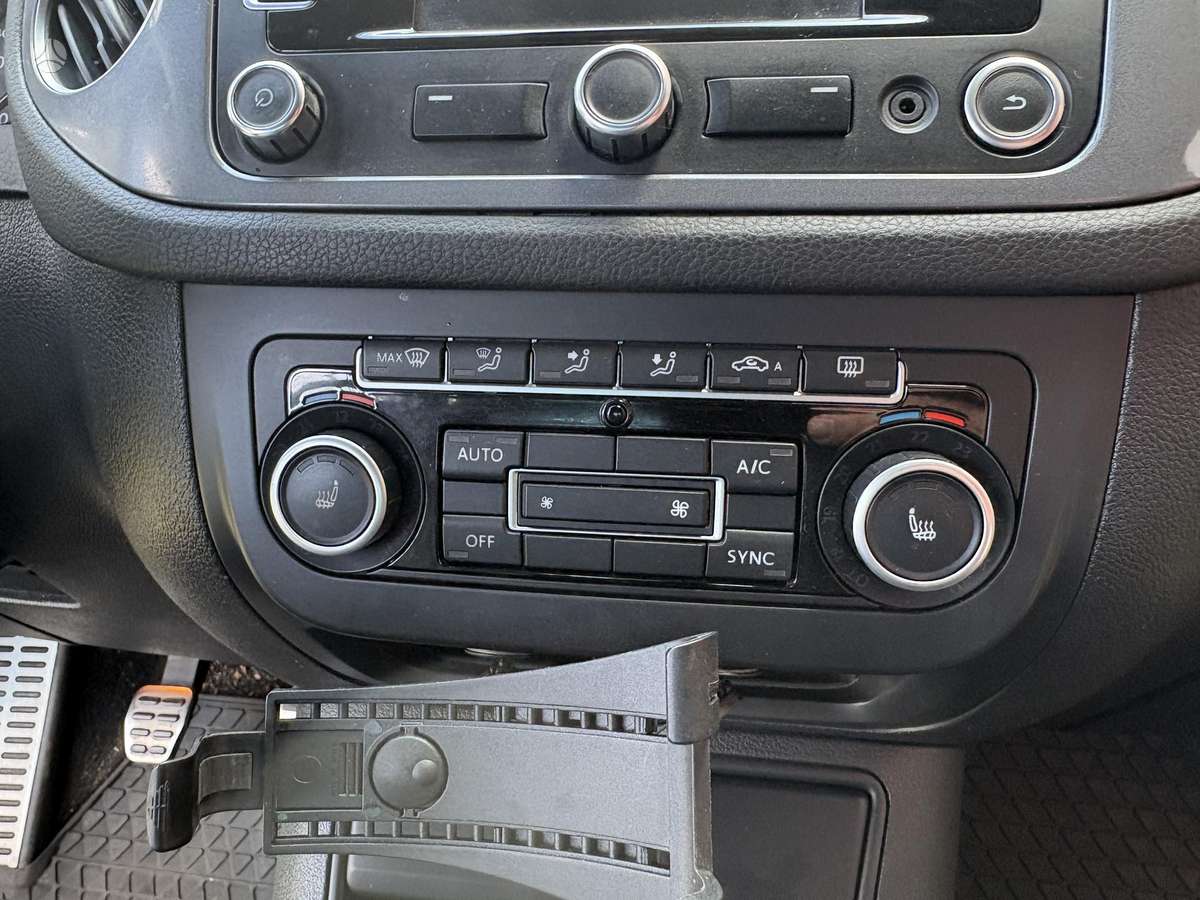 Volkswagen Tiguan 2013 — photo 13