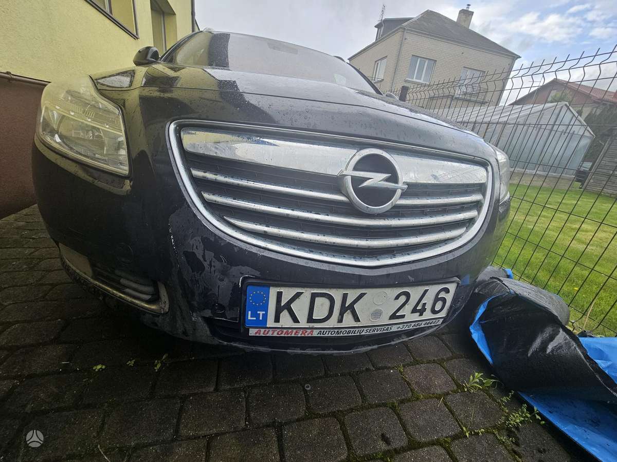 Opel Insignia 2011 — photo 7