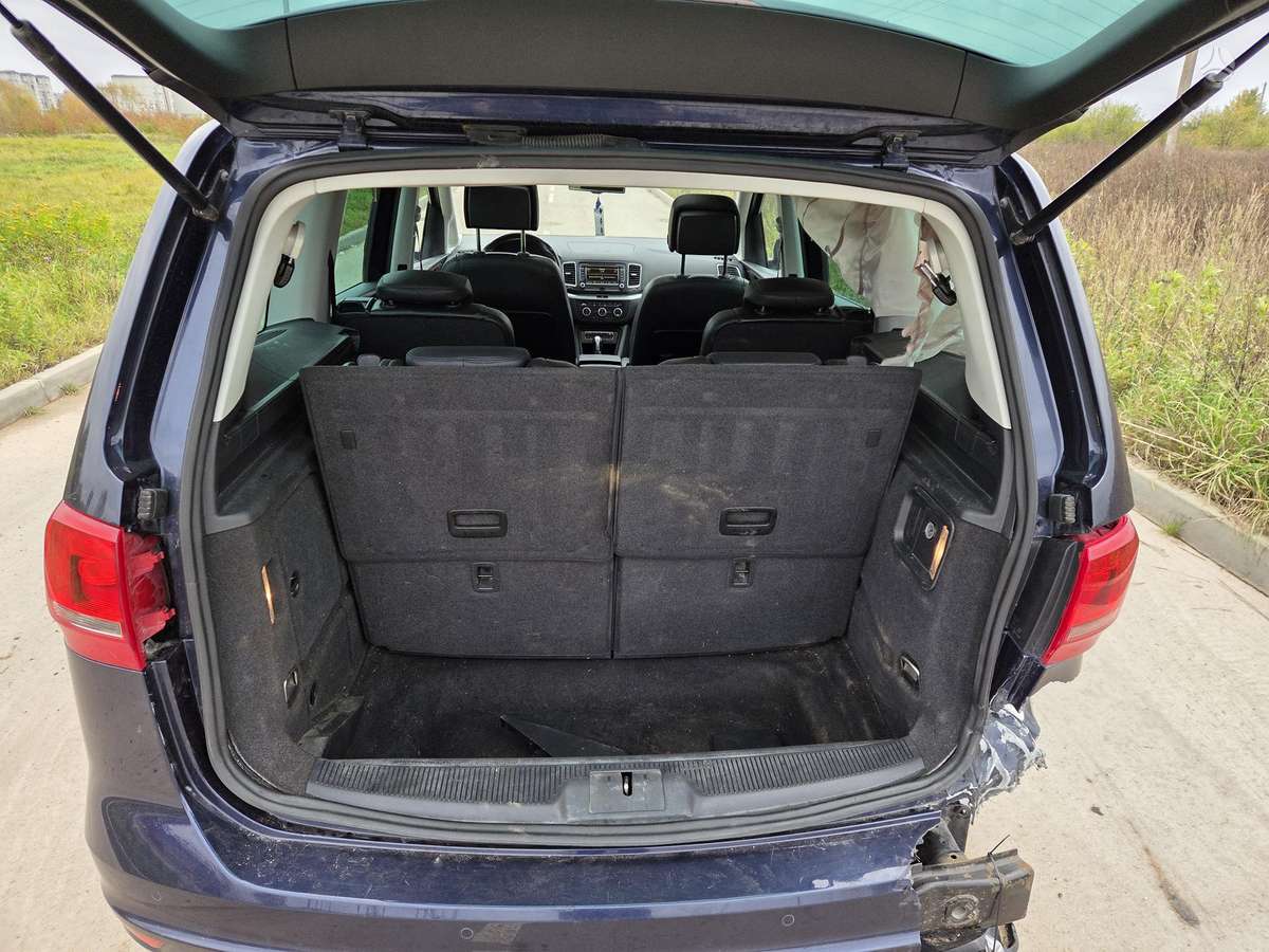 Volkswagen Sharan 2015 — photo 7