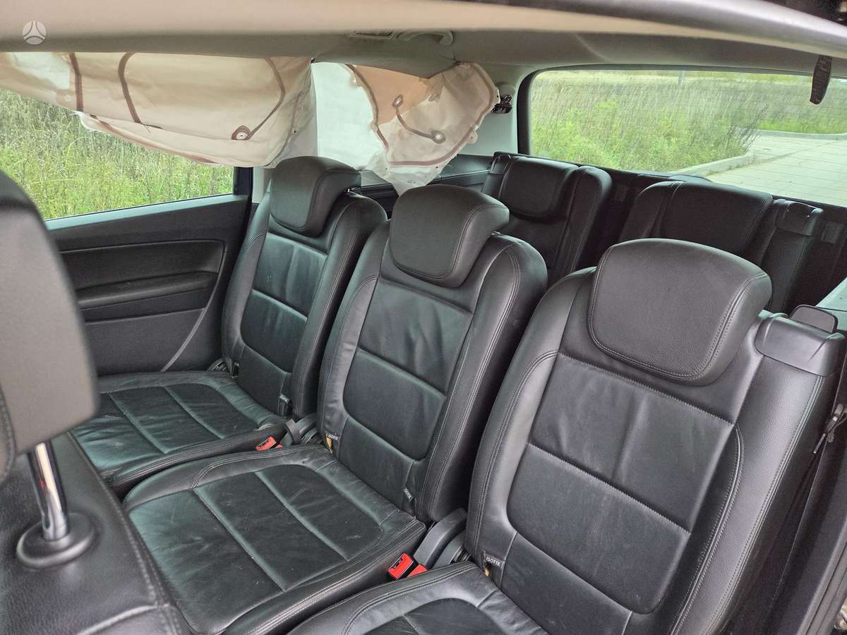 Volkswagen Sharan 2015 — photo 9