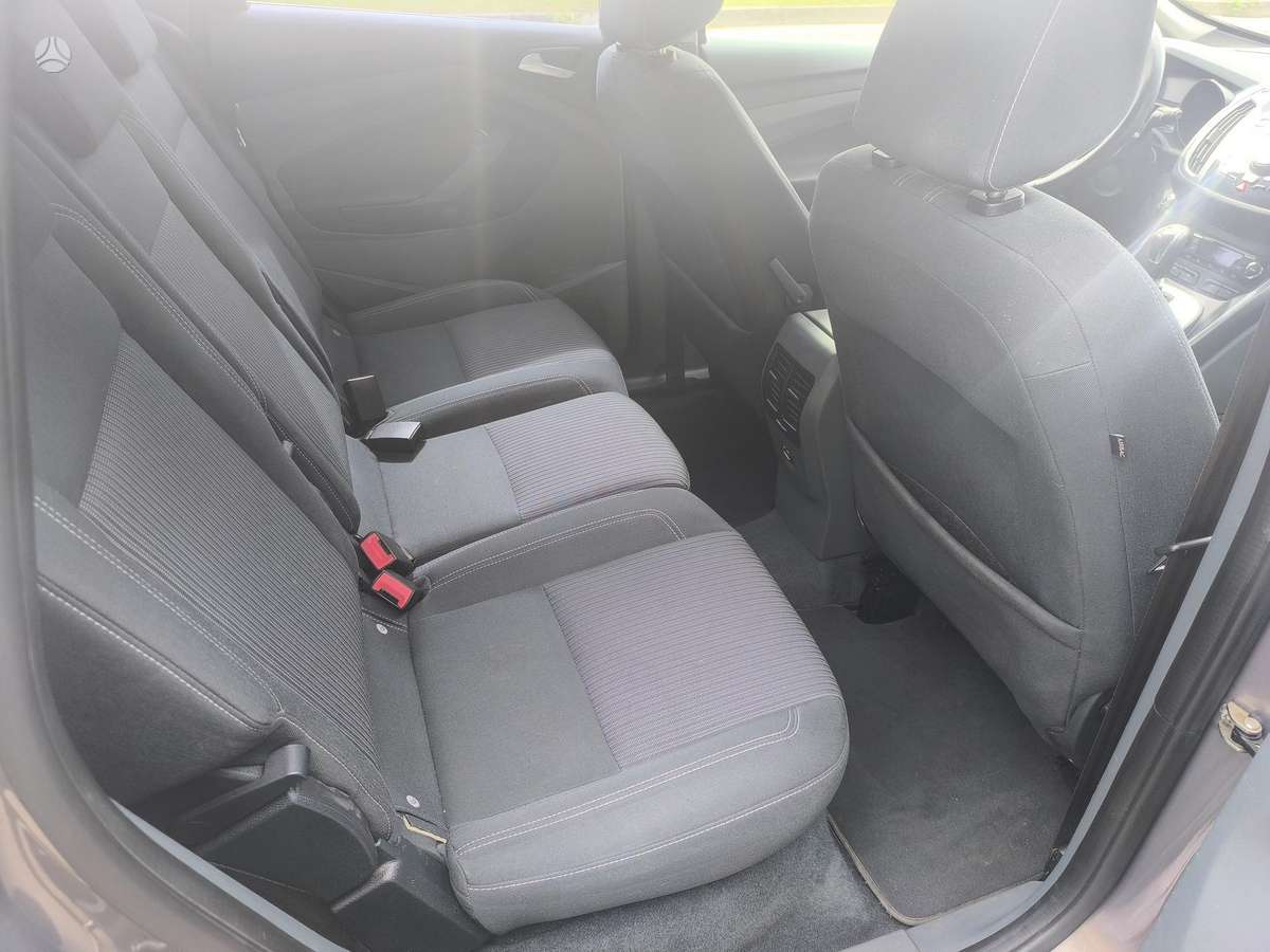 Ford C-MAX 2012 — photo 11