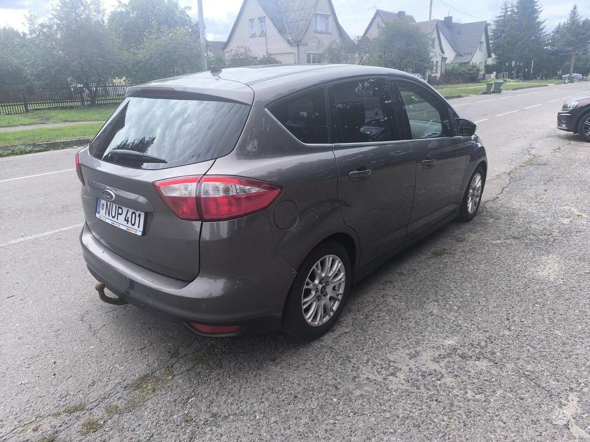 Ford C-MAX 2012 — photo 8