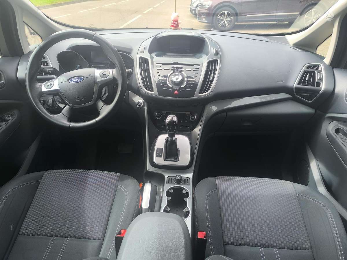 Ford C-MAX 2012 — photo 9