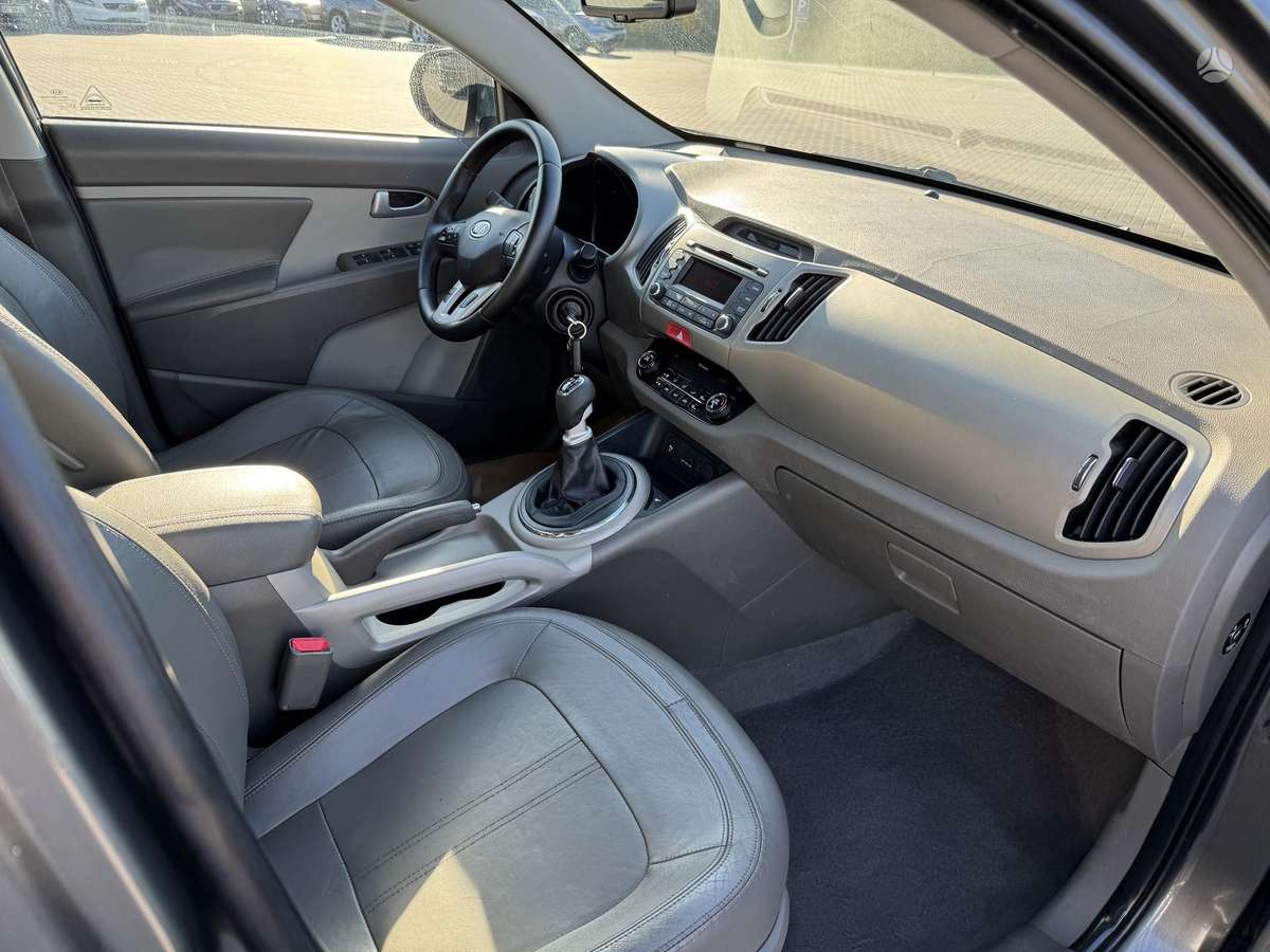 Kia Sportage 2010 — photo 20