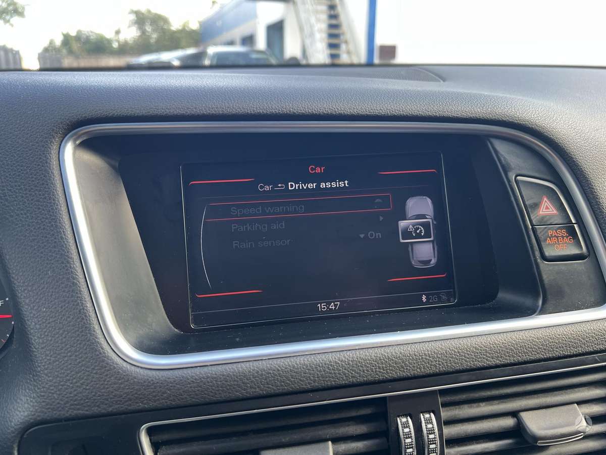 Audi Q5 2014 — photo 26