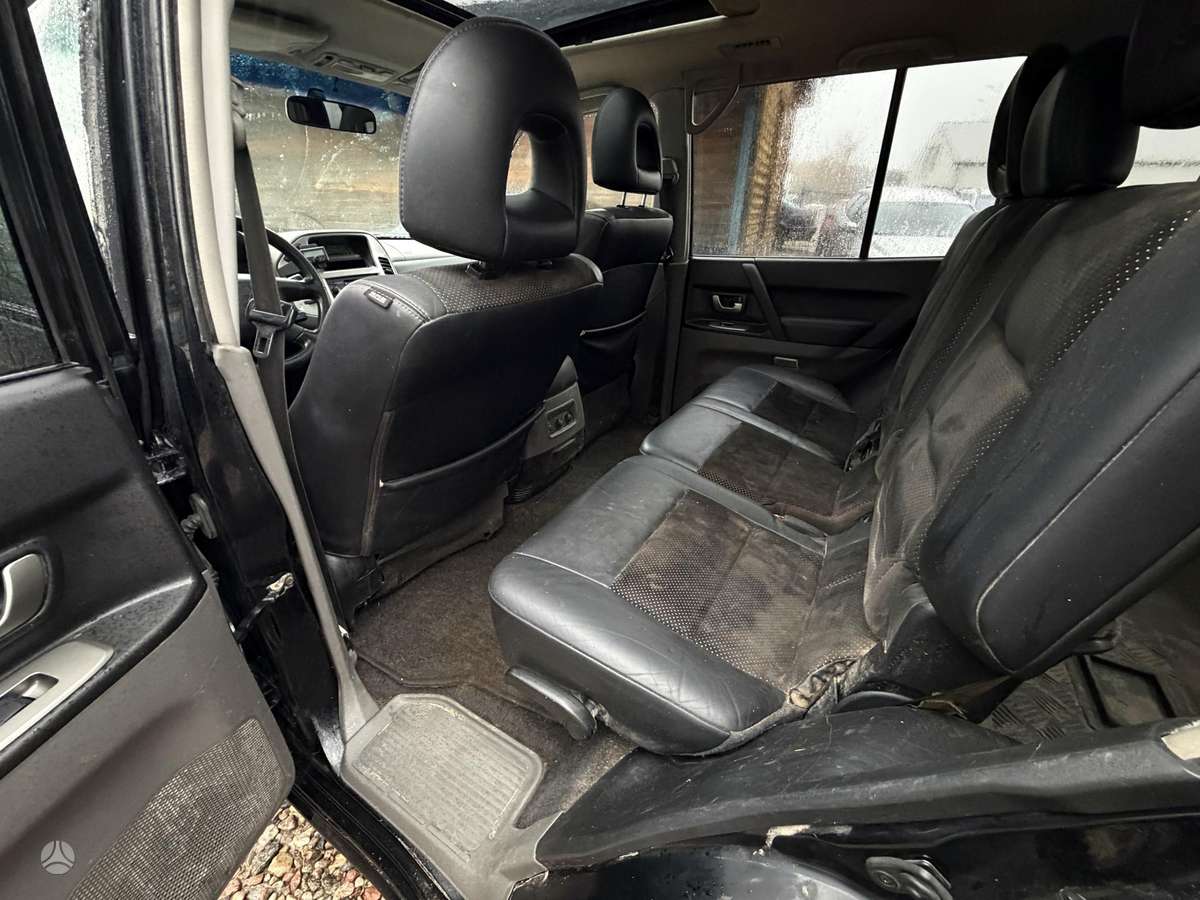 Mitsubishi Pajero 2006 — photo 11