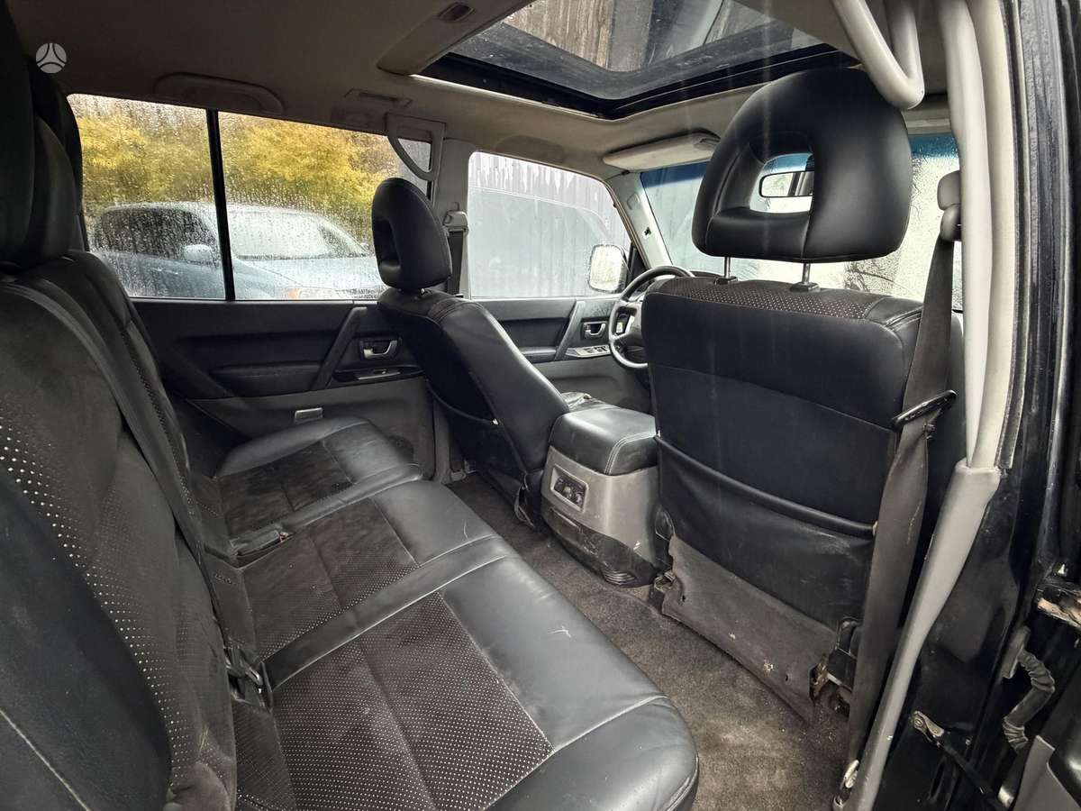 Mitsubishi Pajero 2006 — photo 12