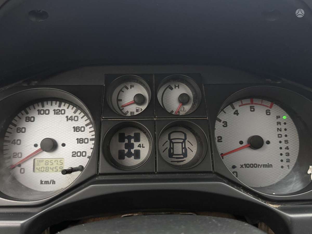 Mitsubishi Pajero 2006 — photo 15