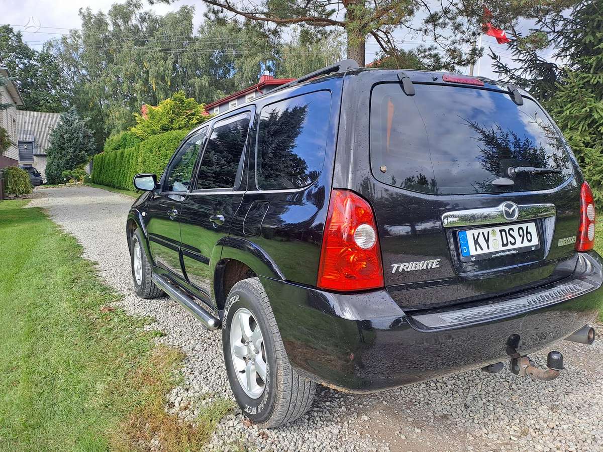 Mazda Tribute 2006 — салон