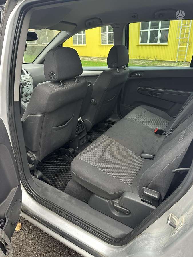 Opel Zafira 2007 — engine 1900 cm³