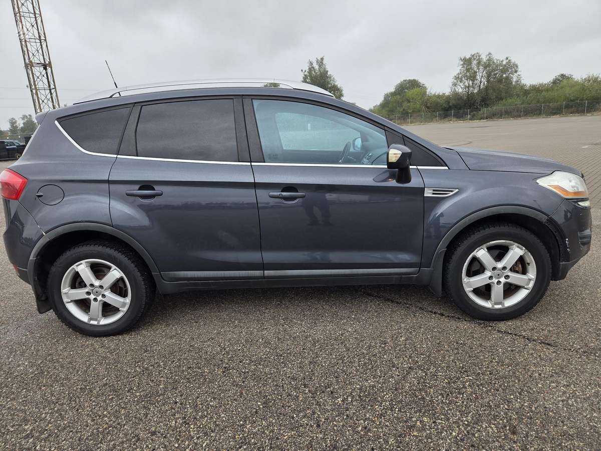 Ford Kuga 2010 — двигун 2000 cm³, 136 HP (100kW)