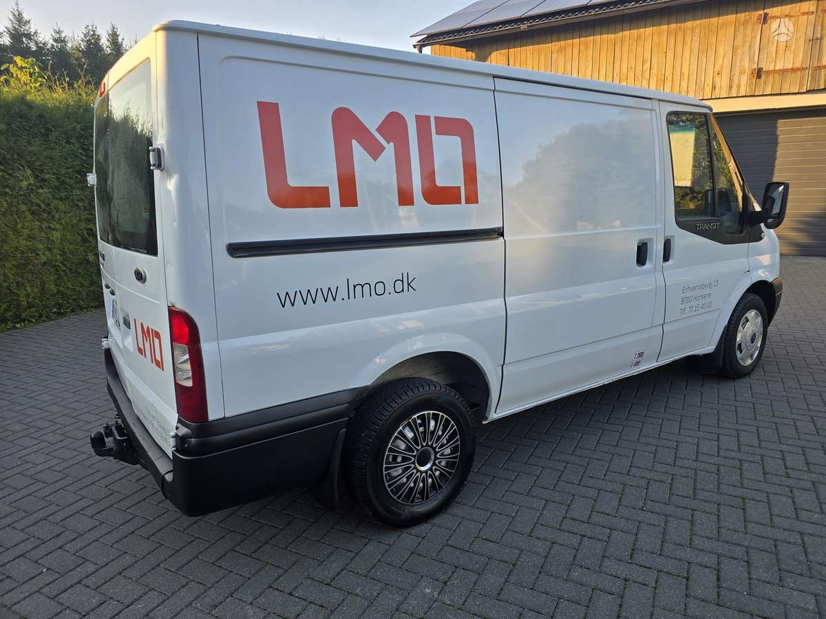 Ford Transit 2008 — engine 2200 cm³