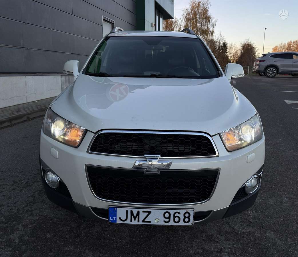 Chevrolet Captiva 2012 — салон
