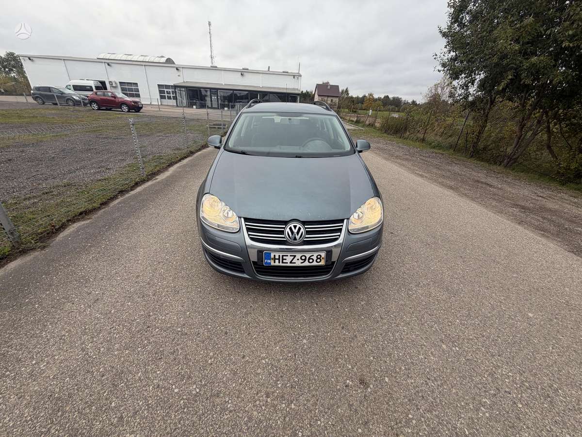 Volkswagen Golf 2009 — вигляд ззаду
