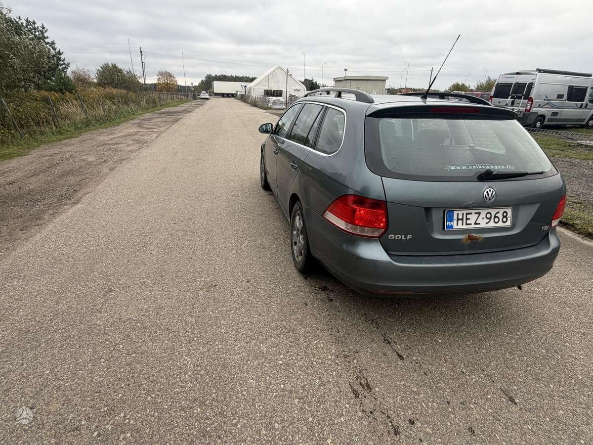 Volkswagen Golf 2009 — двигун 1390 cm³, 122 HP (90kW)