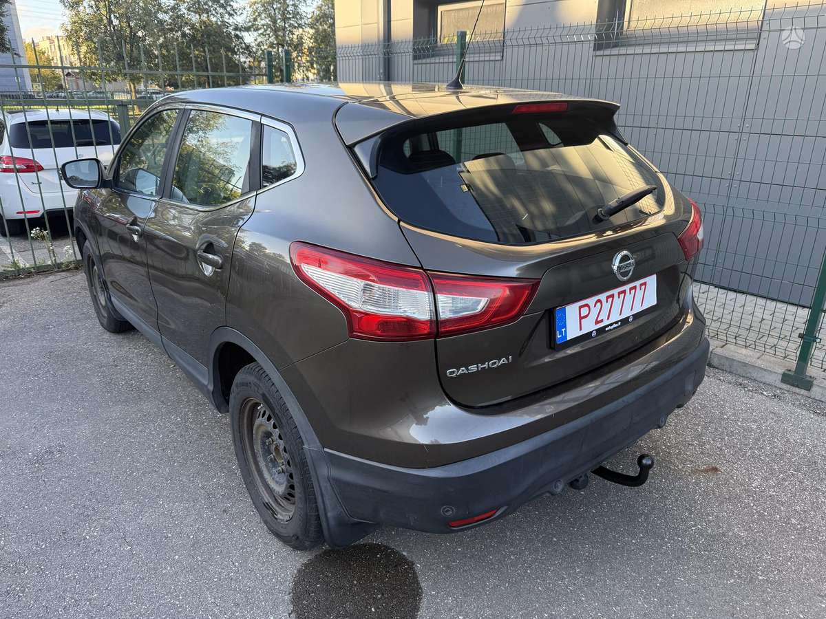 Nissan Qashqai 2015 — engine 1200 cm³, 116 HP (85kW)
