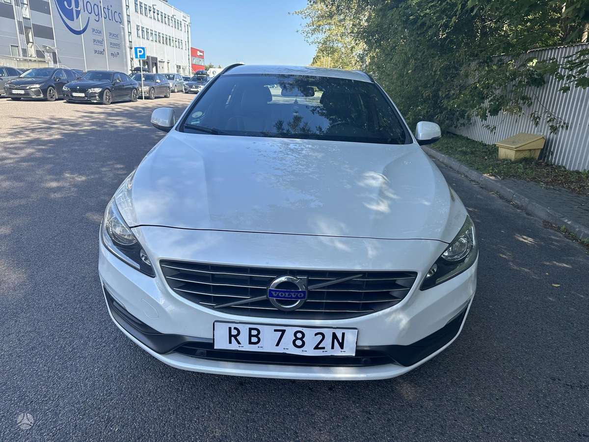 Volvo V60 2013 — вигляд ззаду